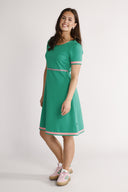 Pauline grønn og rosa kjole