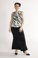 Alma bluse sort og hvit zebra