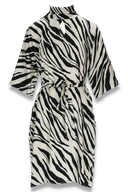 Cornelia kjole sort og hvit zebra