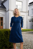 Evita marineblå babycord kjole
