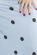 Lill skjørt i blå og brun polkadots