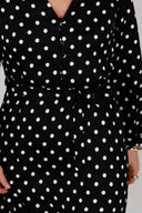 Mette sort polkadot kjole