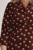Samsaya brun og rosa kjole