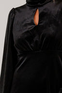 Leandra sort flott kjole