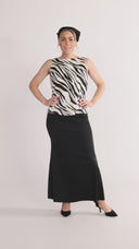 Alma bluse sort og hvit zebra