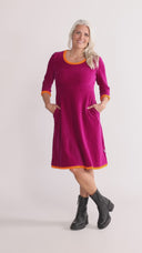 Nille kjole i rosa og oransje